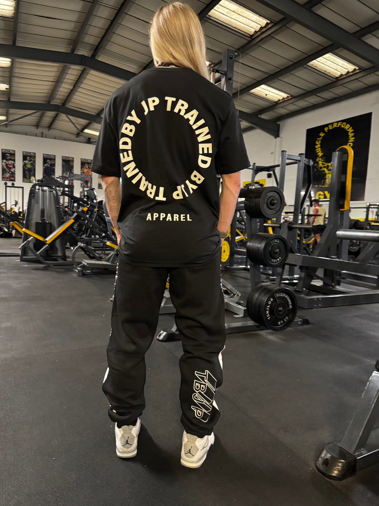 Circle Logo Tee in Black
